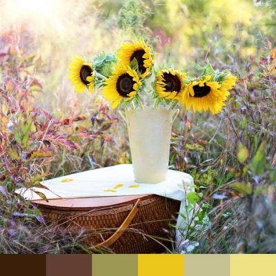 Sunflowers in Vase color palette